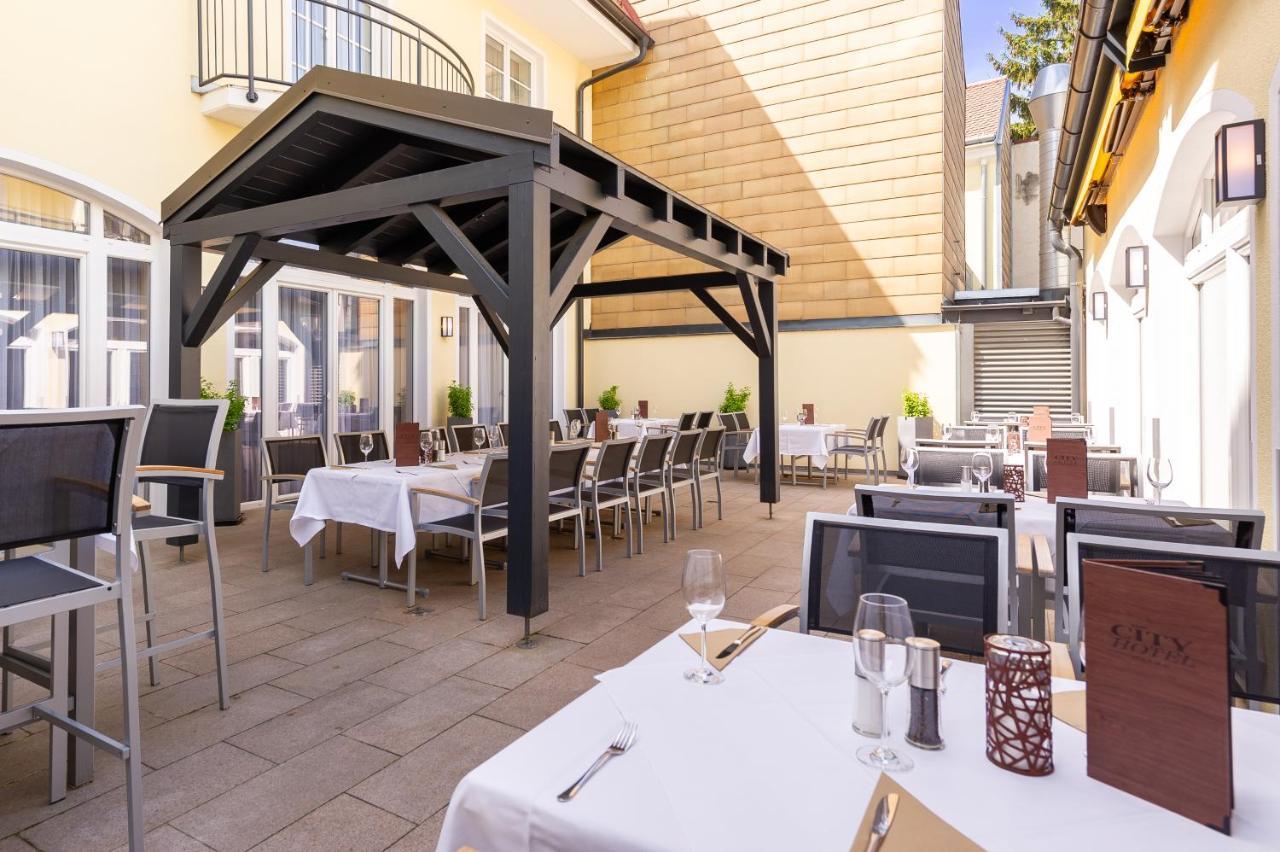 City Hotel Stockerau Extérieur photo