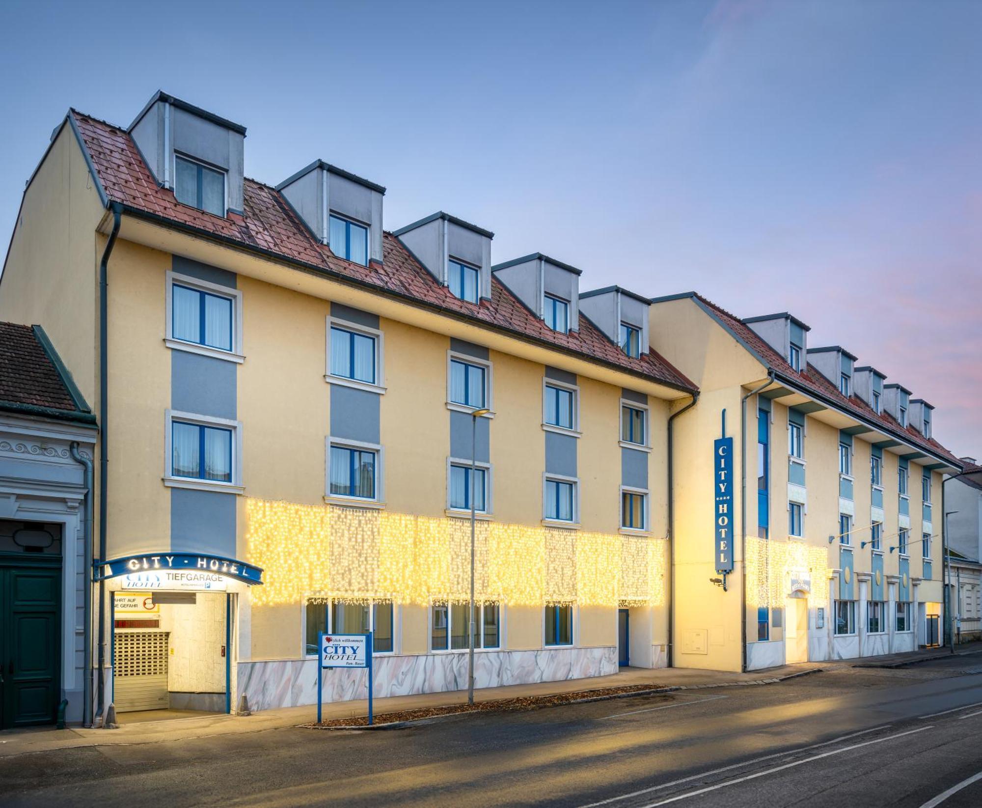 City Hotel Stockerau Extérieur photo