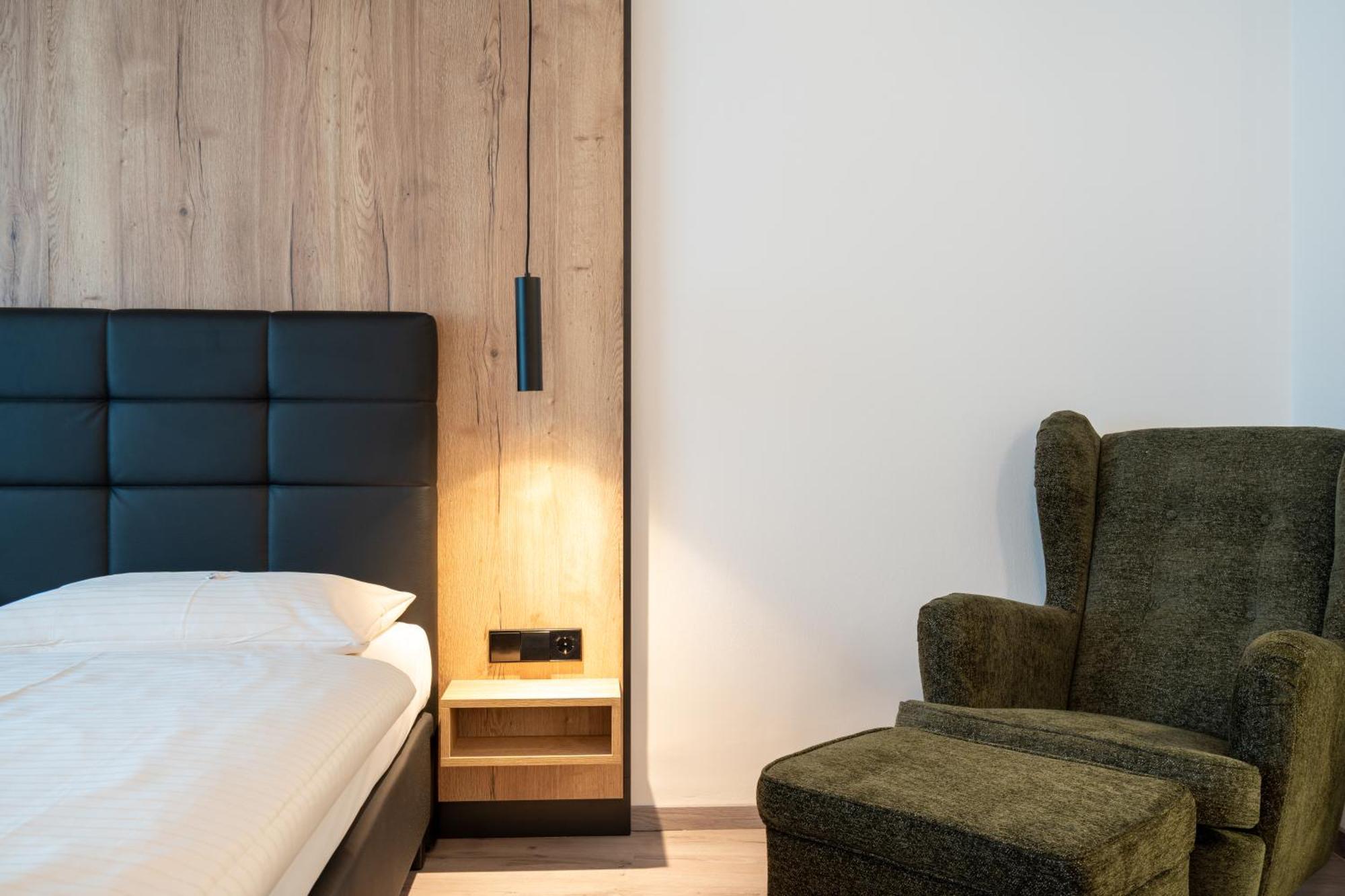 City Hotel Stockerau Extérieur photo