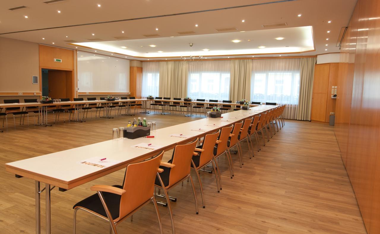 City Hotel Stockerau Extérieur photo