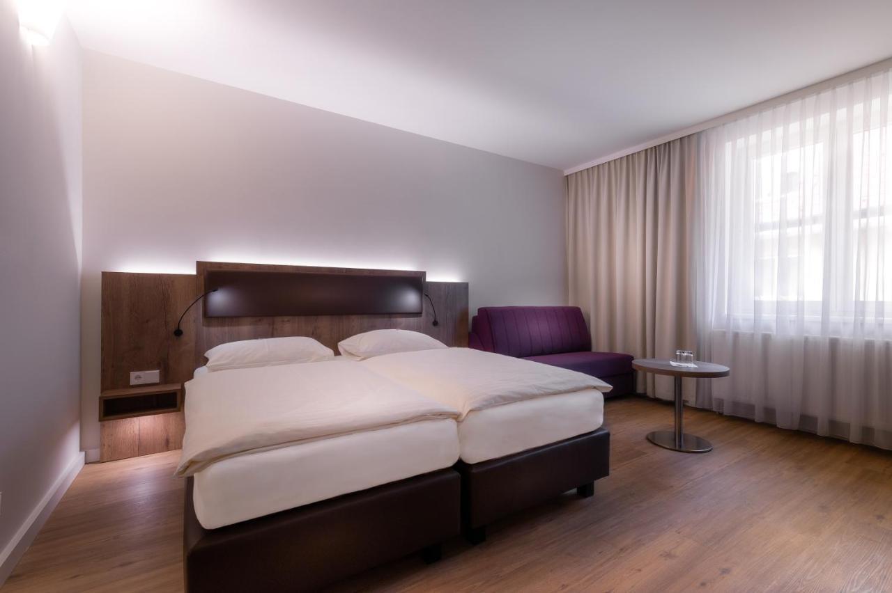 City Hotel Stockerau Extérieur photo
